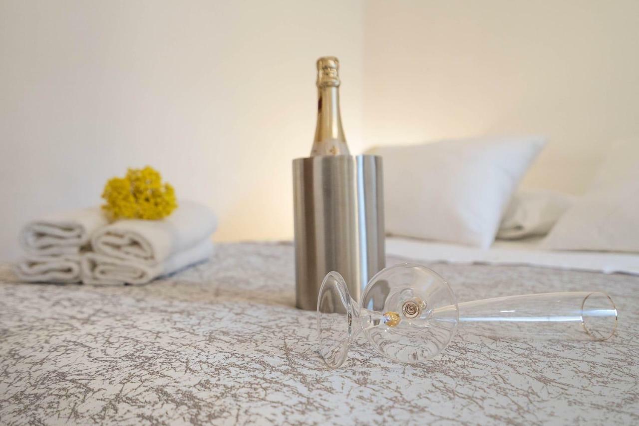 Studio Apartments Petar In Old Part Of Town Split Exteriér fotografie