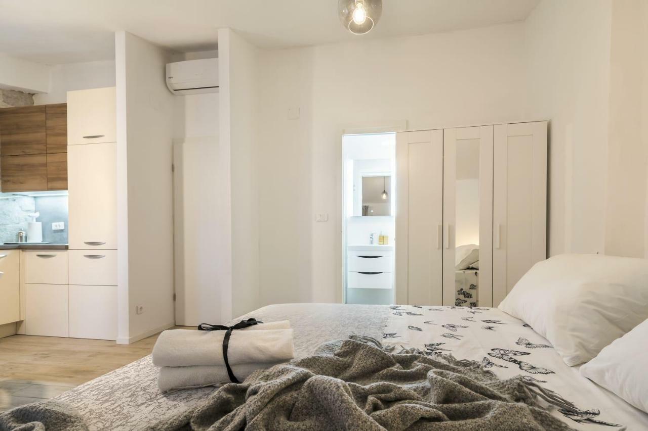 Studio Apartments Petar In Old Part Of Town Split Exteriér fotografie