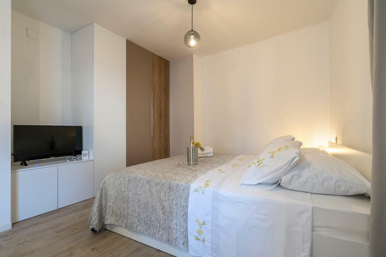 Studio Apartments Petar In Old Part Of Town Split Exteriér fotografie